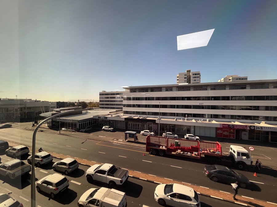 To Let Commercial Property for Rent in Claremont Western Cape